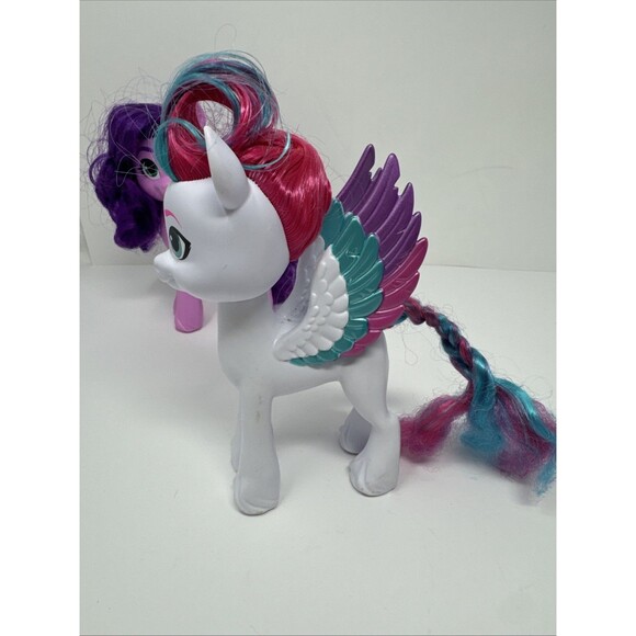 My Little Pony New Generation SHINING ADVENTURES Lot 6 Sprout Hitch Izzy Petals - Picture 13 of 15